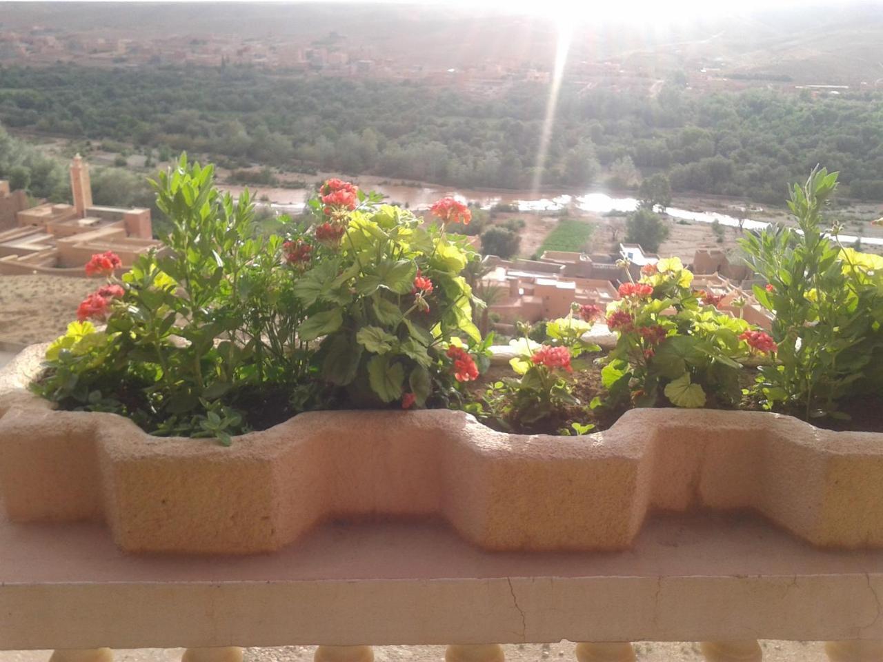 Hotel Almanader Boumalne Екстериор снимка